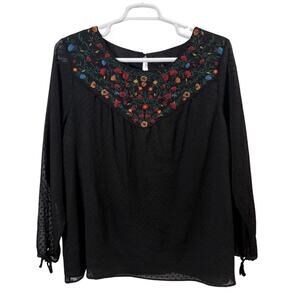 Torrid Women’s Black Embroidered Blouse Size 2X